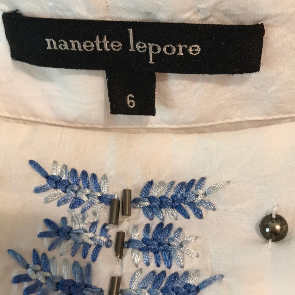 Blouses - Picture 2 of 3